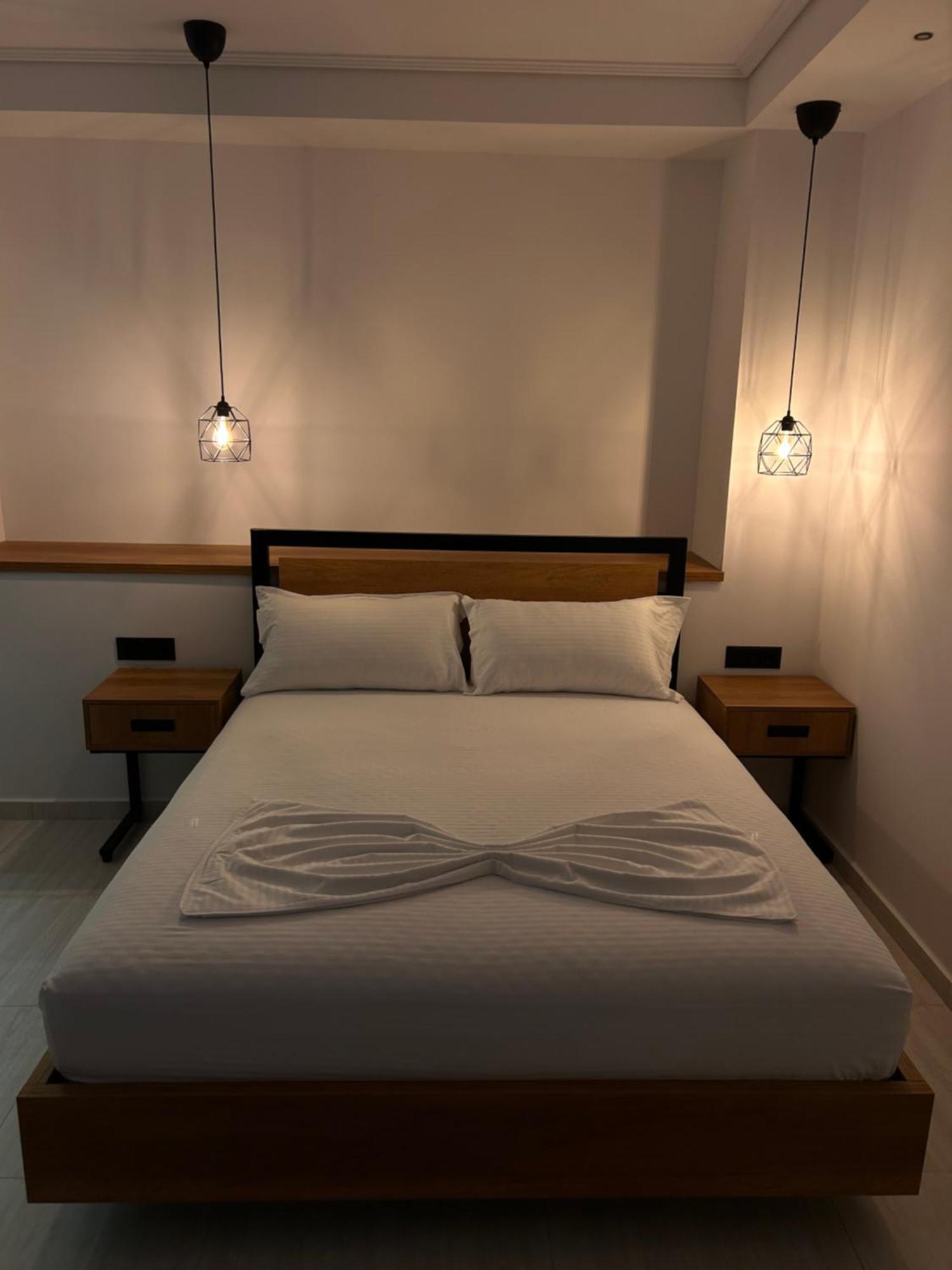Crown Apartment Sarande Ngoại thất bức ảnh