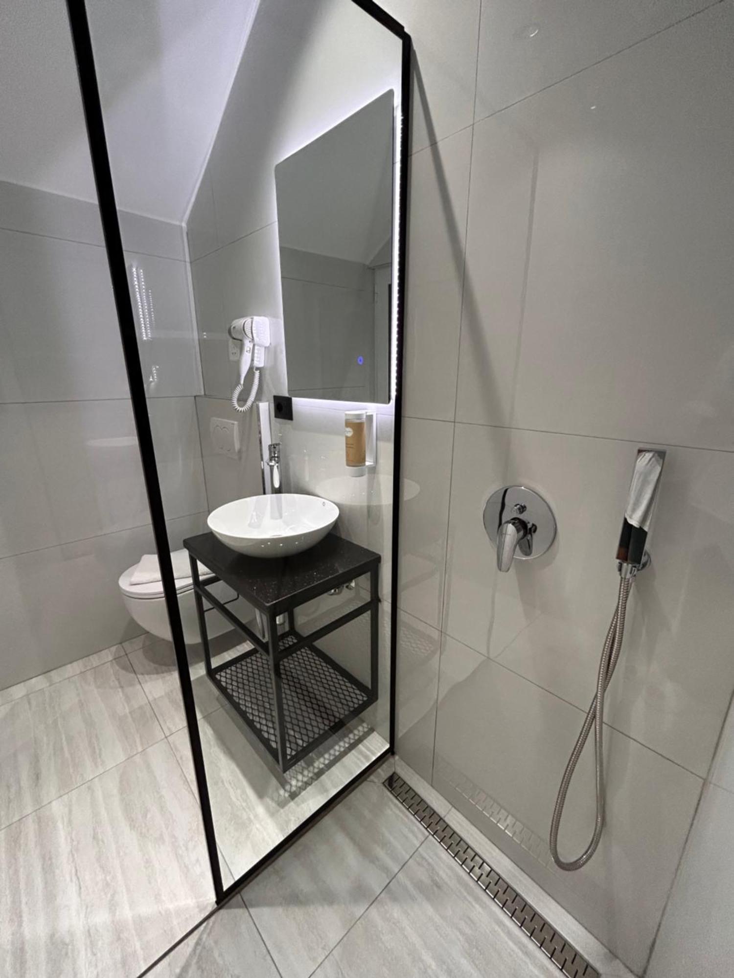 Crown Apartment Sarande Ngoại thất bức ảnh